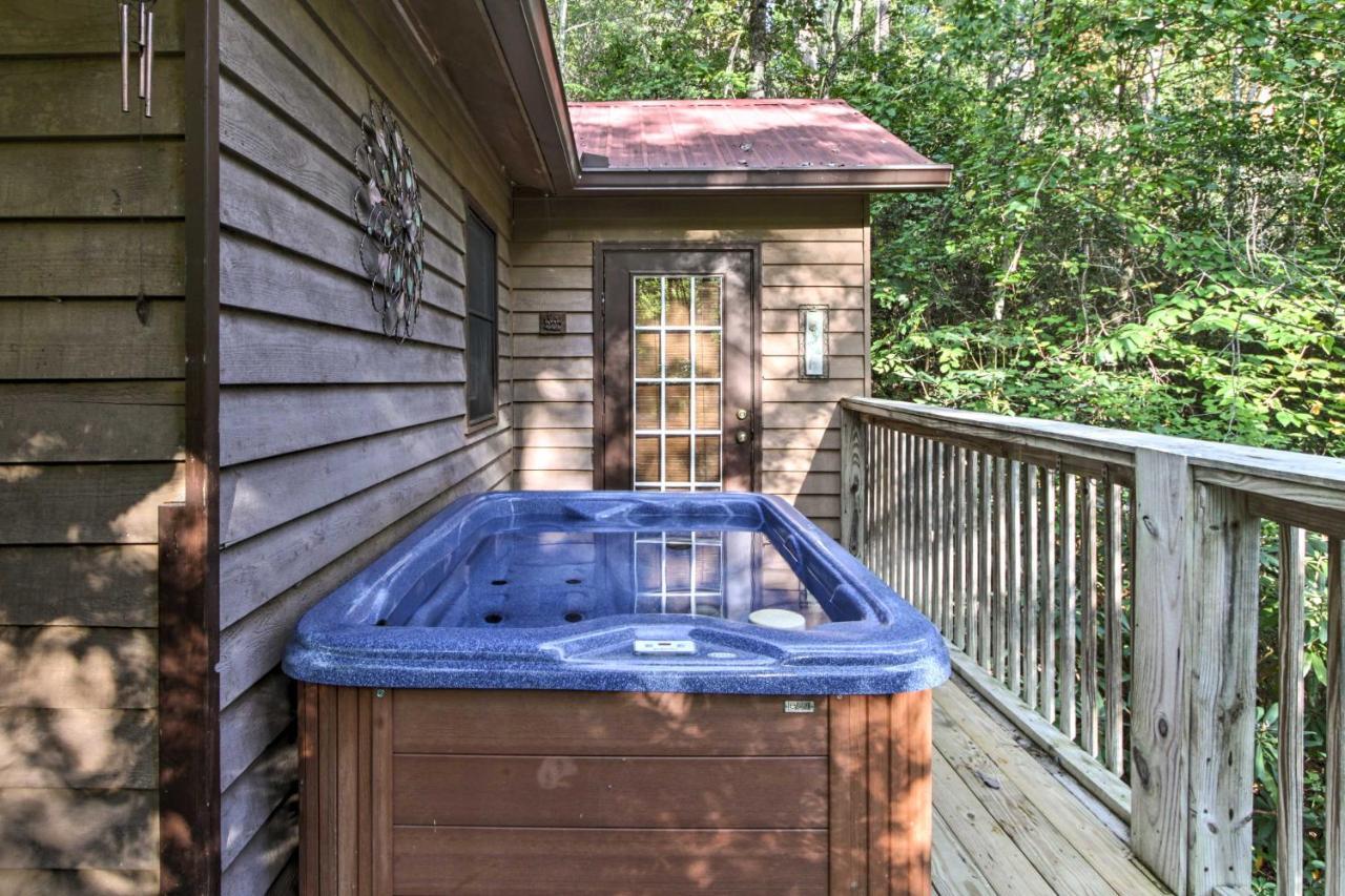 Gatlinburg Home With Hot Tub About 4 Mi To Town! Экстерьер фото